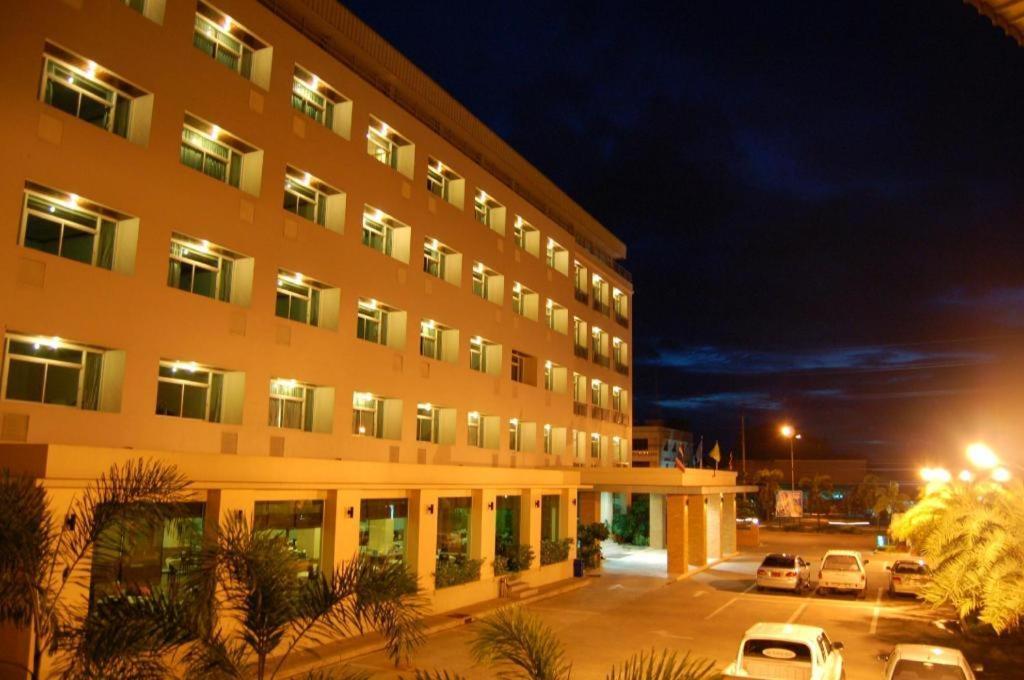 Western Grand Hotel Ratchaburi Banbangkra Kültér fotó