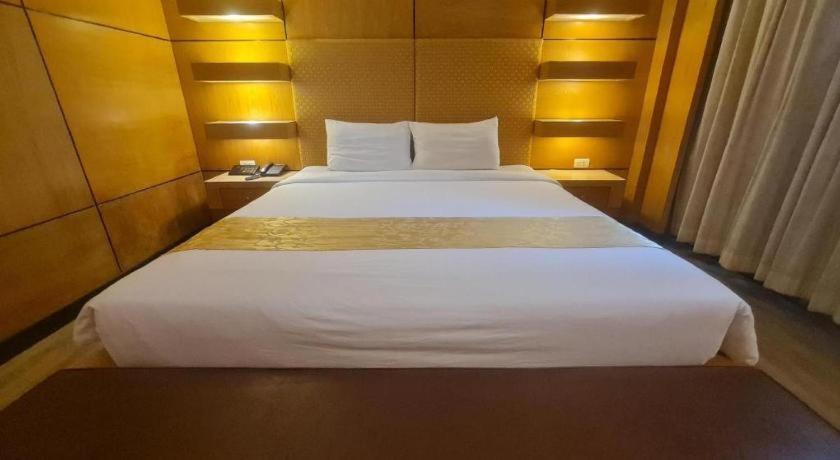 Western Grand Hotel Ratchaburi Banbangkra Kültér fotó