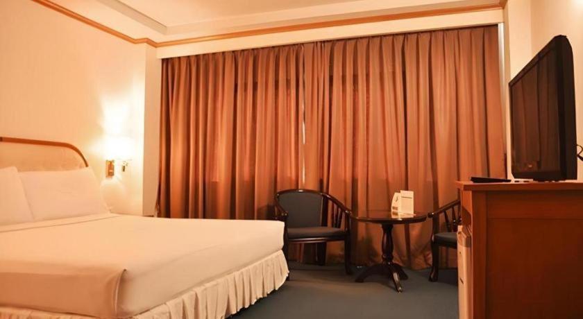 Western Grand Hotel Ratchaburi Banbangkra Kültér fotó