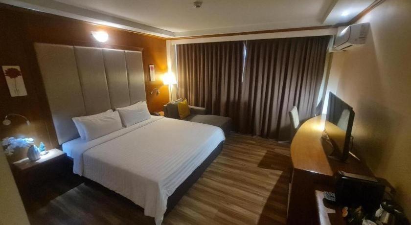 Western Grand Hotel Ratchaburi Banbangkra Kültér fotó